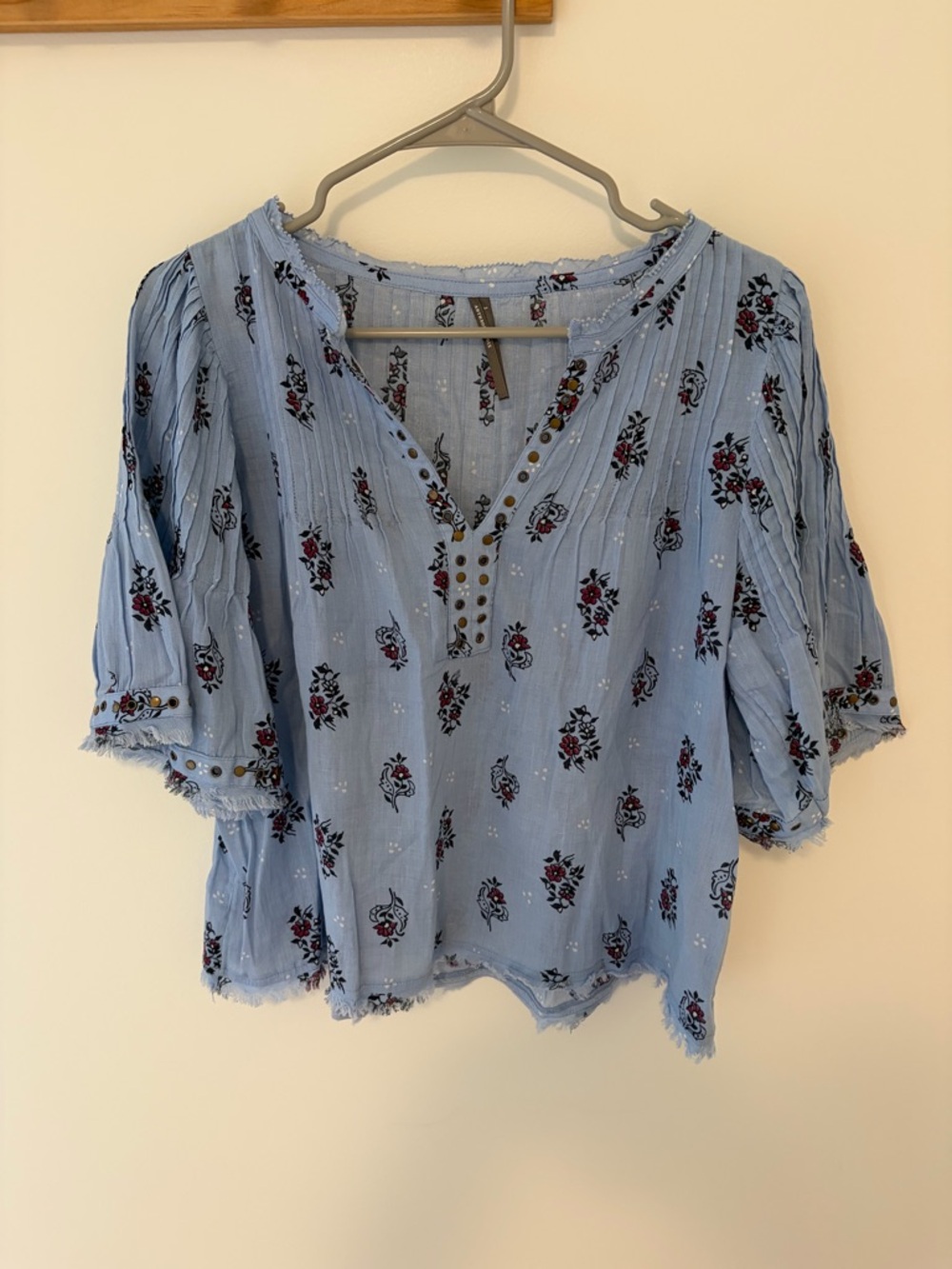 LN 5 star Anthropologie Pintuck Short Sleeve Swing Top in blue S - Picture 2 of 6